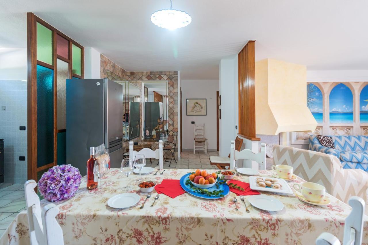 Vacanze A Villa Орозеи Екстериор снимка